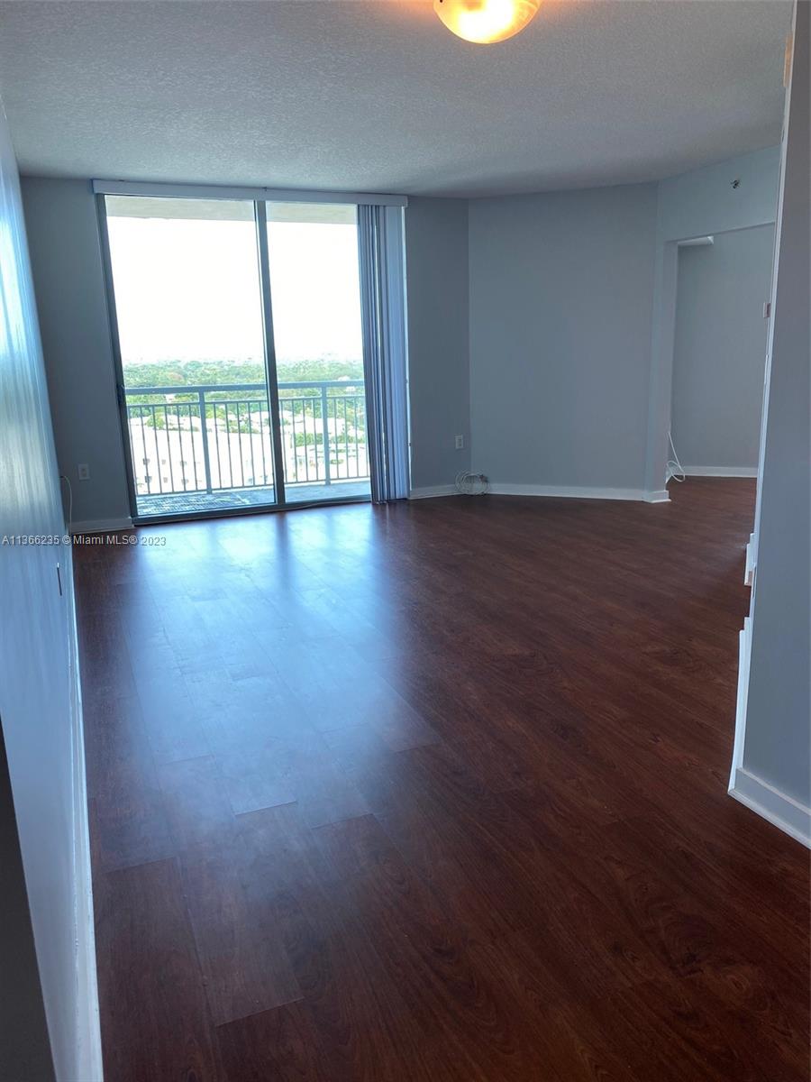 METROPOLIS I AT DADELAND - Residential Lease