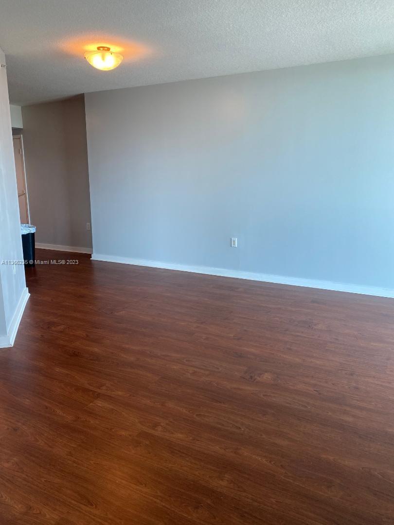 METROPOLIS I AT DADELAND - Residential Lease