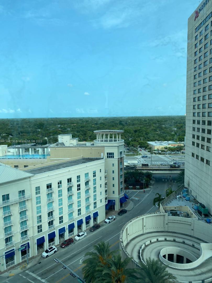 METROPOLIS I AT DADELAND - Residential Lease