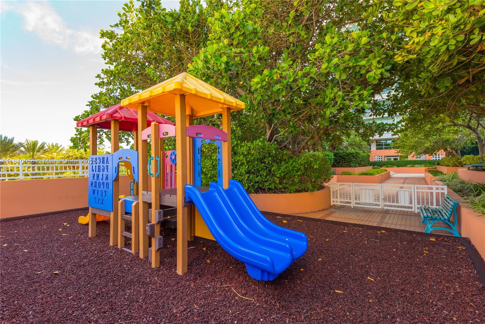 PORTOFINO TOWER CONDO - Residential