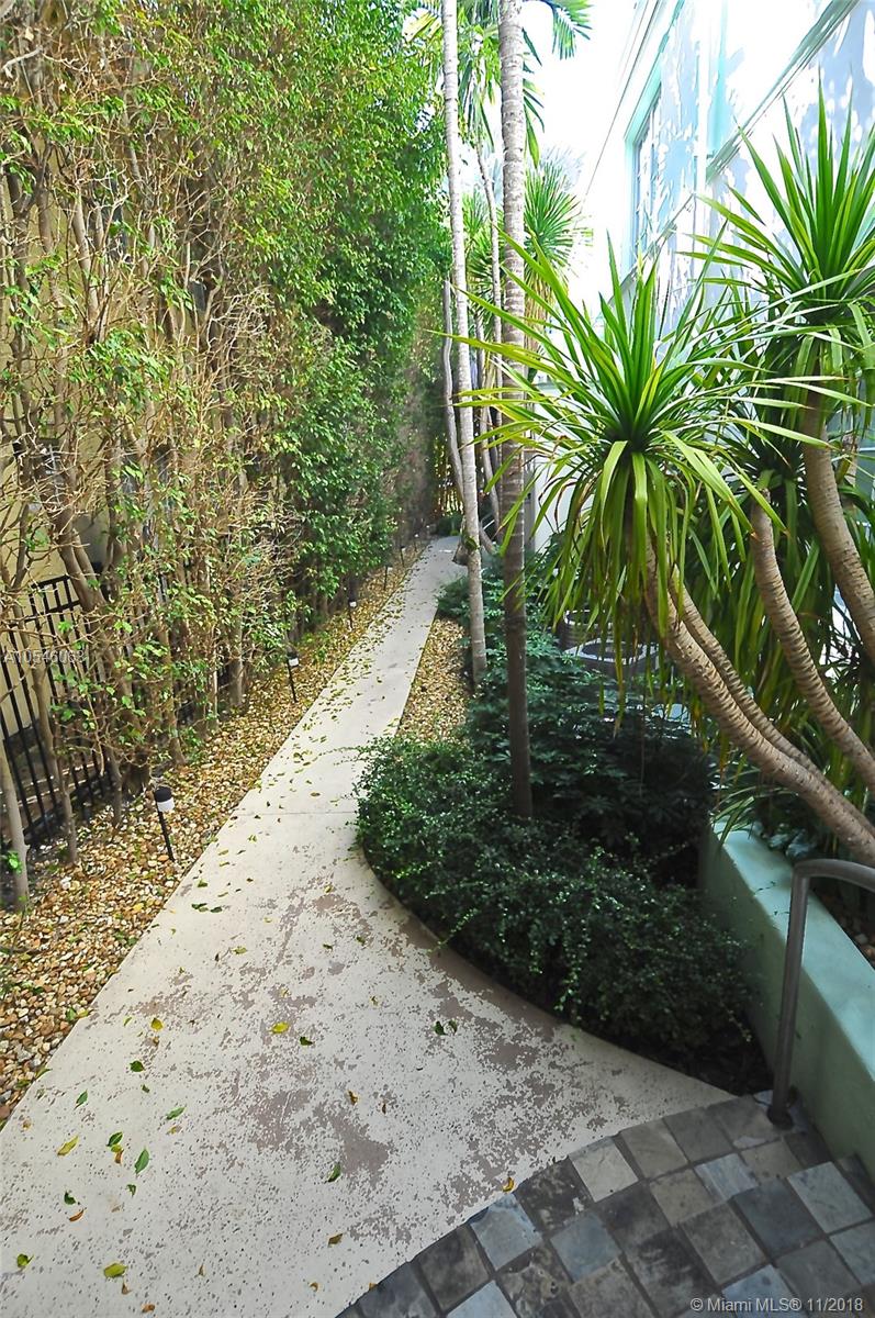 WHISPER  CONDO - Residential Lease