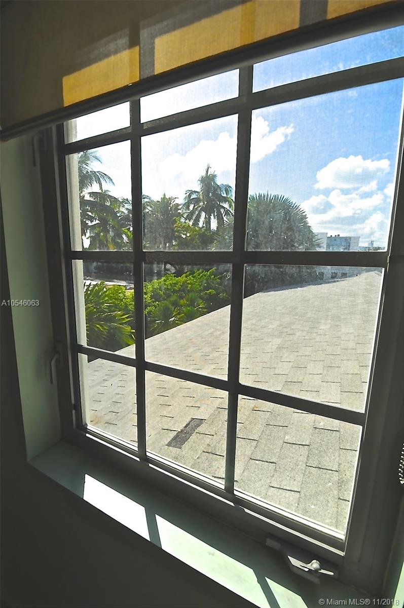 WHISPER  CONDO - Residential Lease