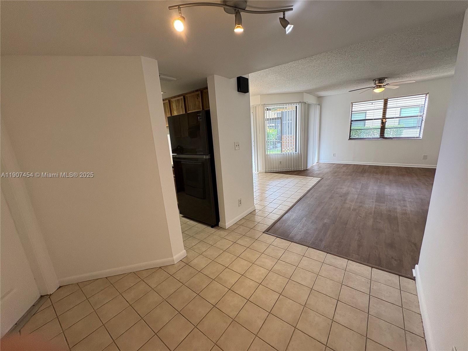 SHADOW WOOD CONDO - Residential