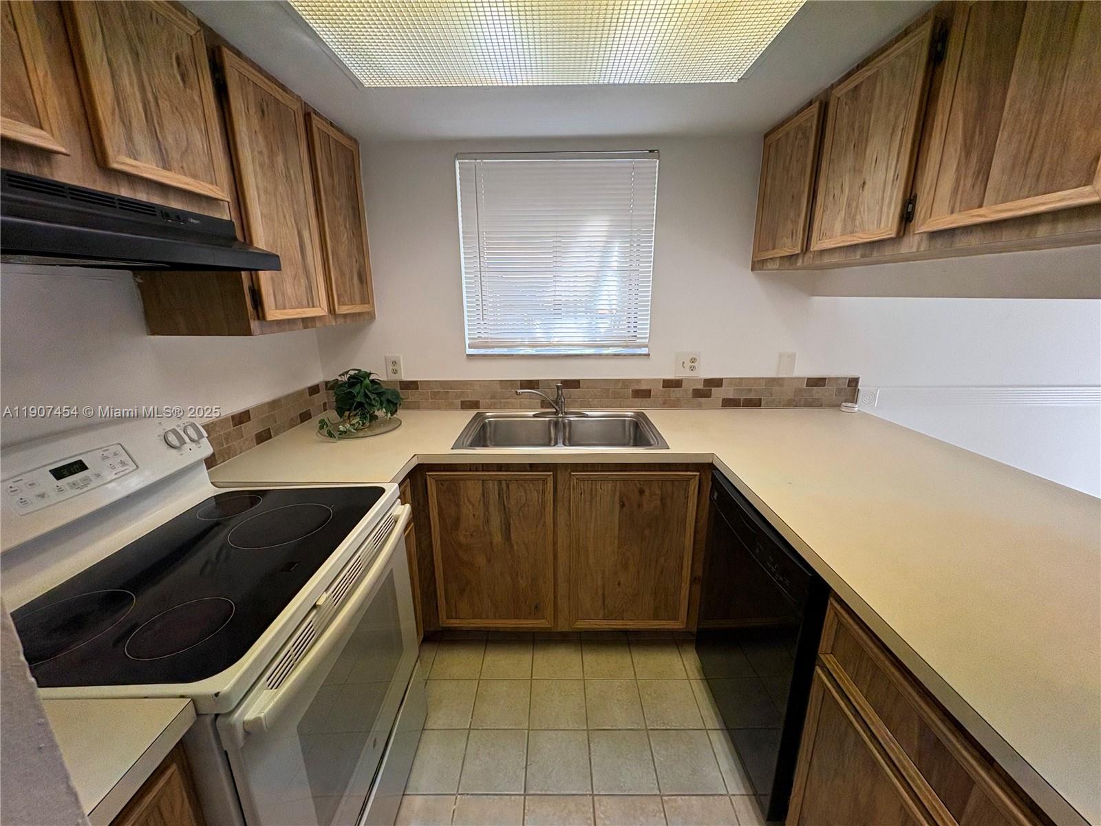 SHADOW WOOD CONDO - Residential