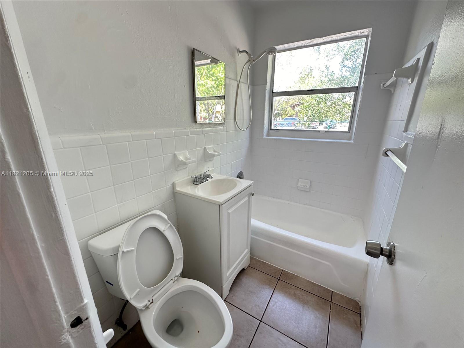 405 NW 5th St 1