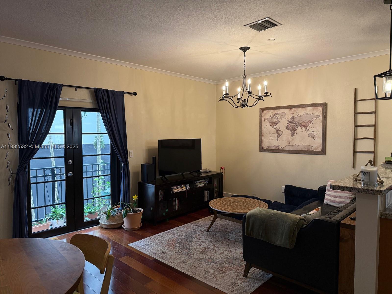 2808 Coconut Ave 2808