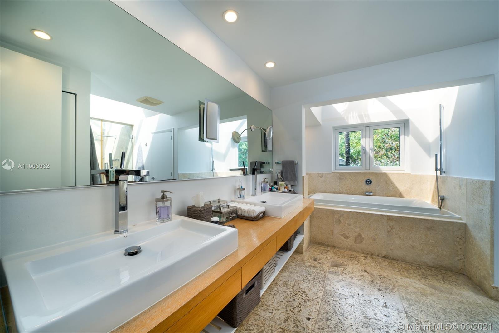 CAPE FLORIDA SUB SEC 3 - Residential