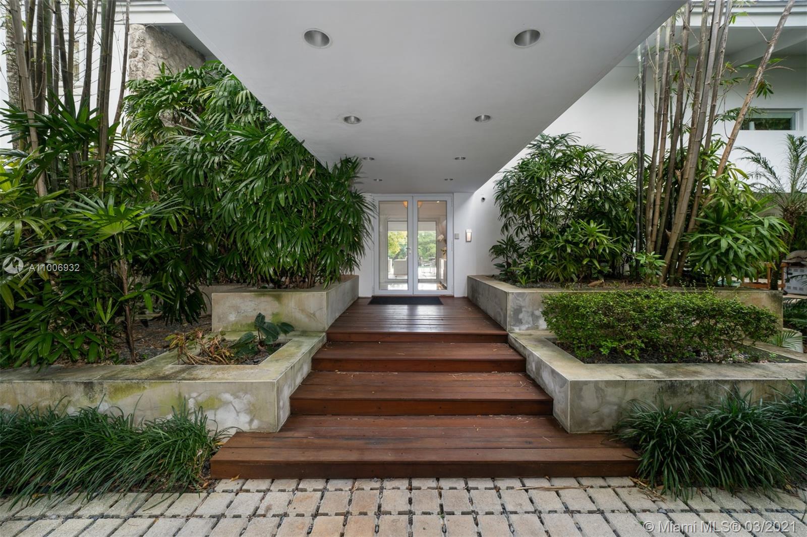 CAPE FLORIDA SUB SEC 3 - Residential