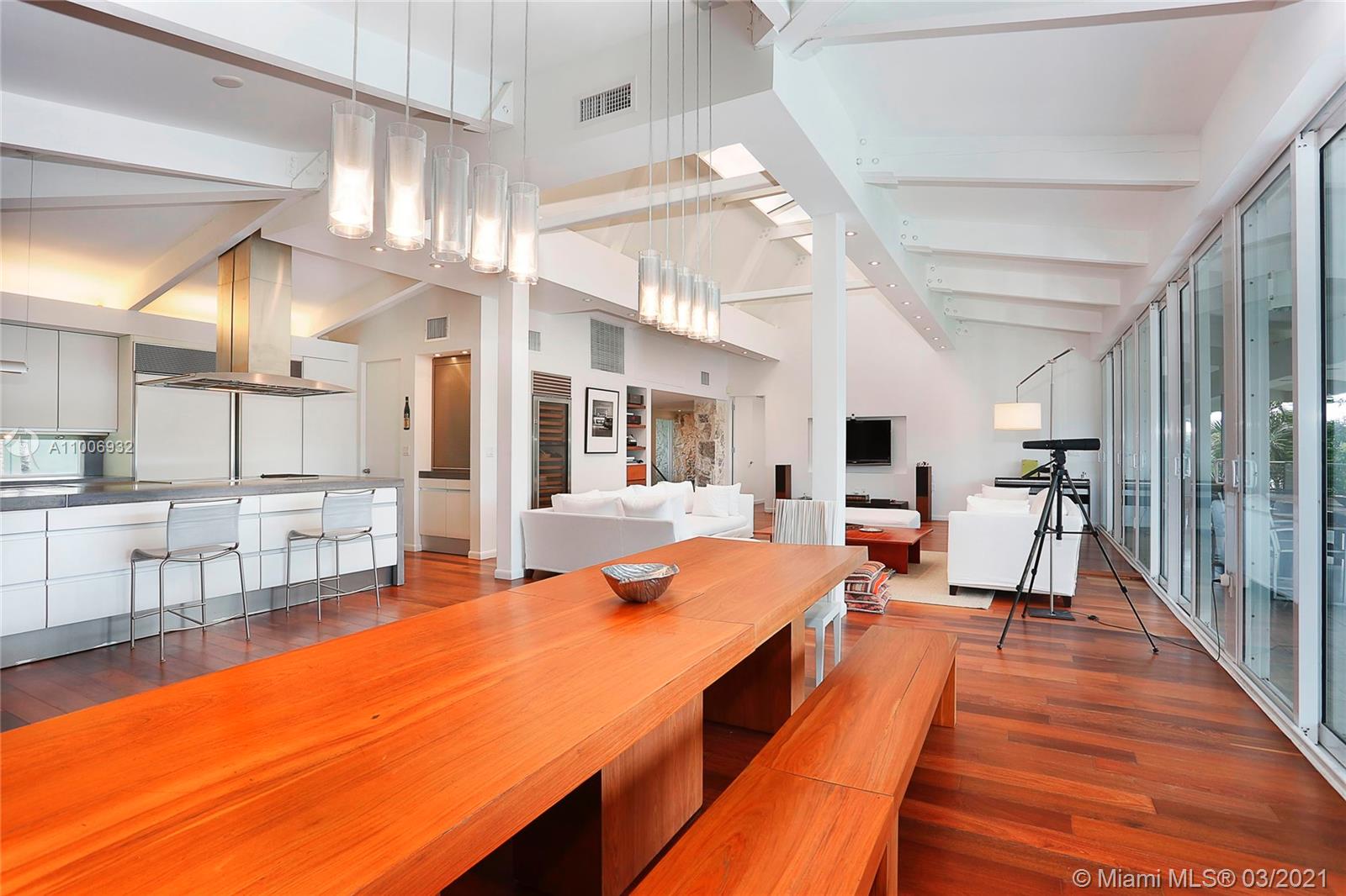 CAPE FLORIDA SUB SEC 3 - Residential