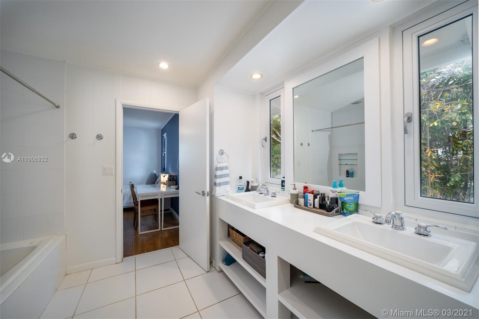 CAPE FLORIDA SUB SEC 3 - Residential