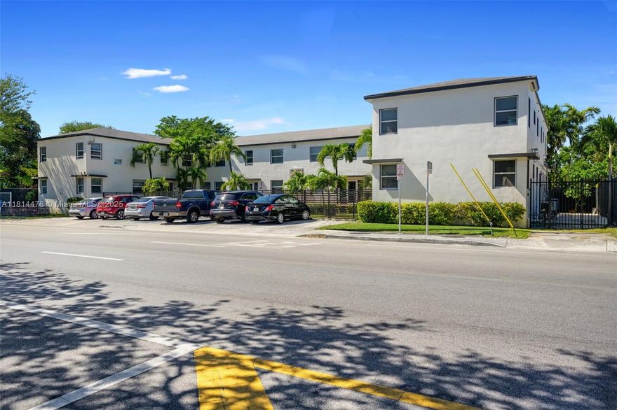 Bright and spacious 1 BEDROOM 1 BATH on the 2nd floor of a gated, pet-friendly building. Features central A/C, two on-site laundry rooms, and 1 assigned parking space plus plenty of additional parking nearby. Fast approval with a great move-in deal—just first month’s rent and one month’s deposit if approved. Close to the Design District, Miami Shores, I-95 and trendy restaurants and public transportation. Experience boutique living in one of Miami’s most connected neighbourhoods.