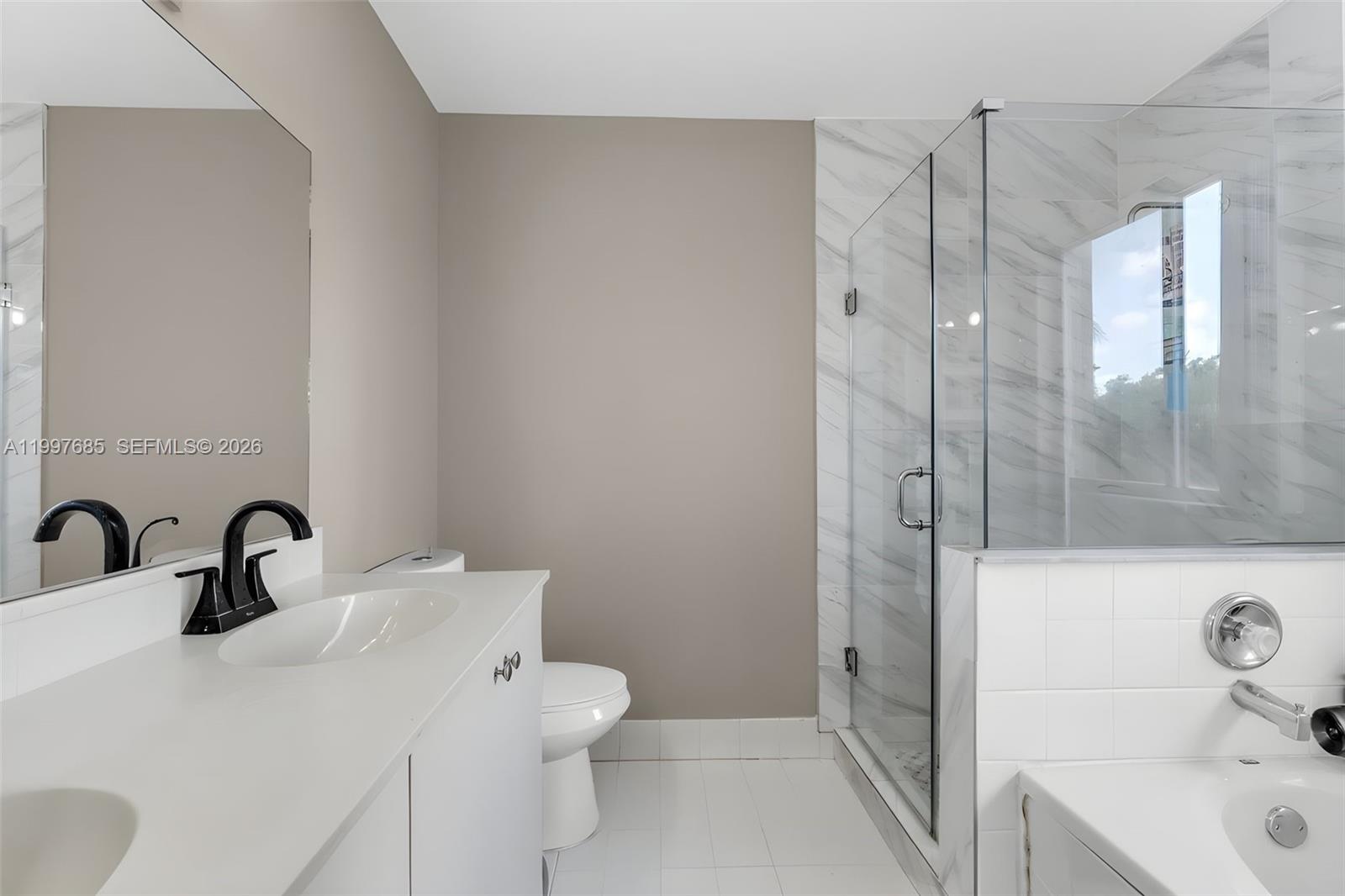 WEITZER SERENA LAKES ESTAT - Residential