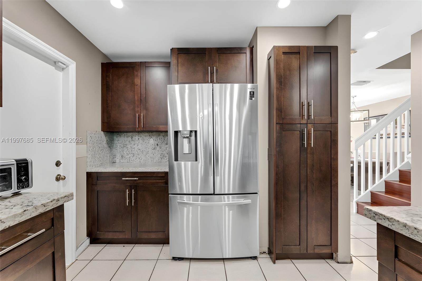 WEITZER SERENA LAKES ESTAT - Residential