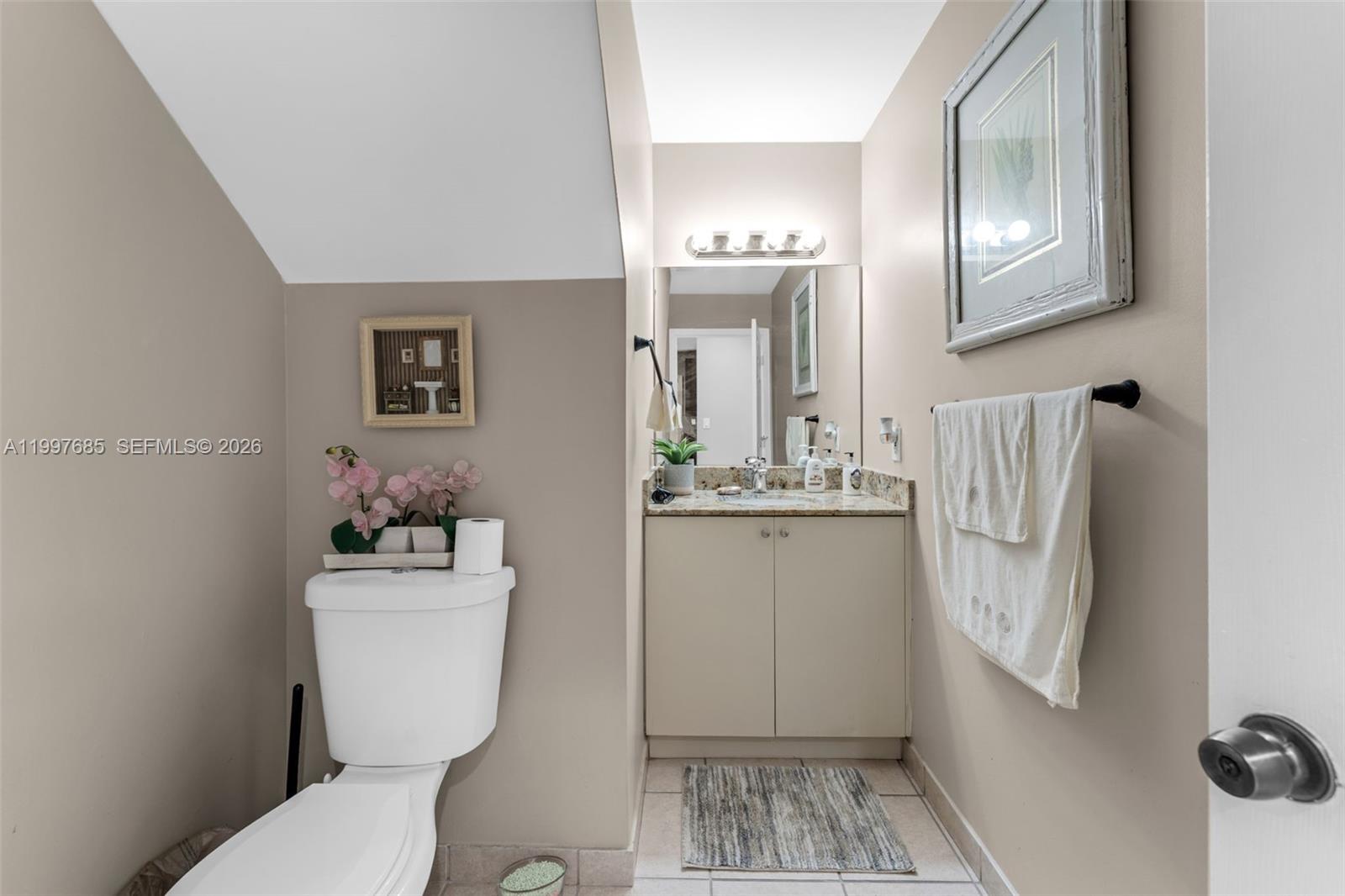 WEITZER SERENA LAKES ESTAT - Residential