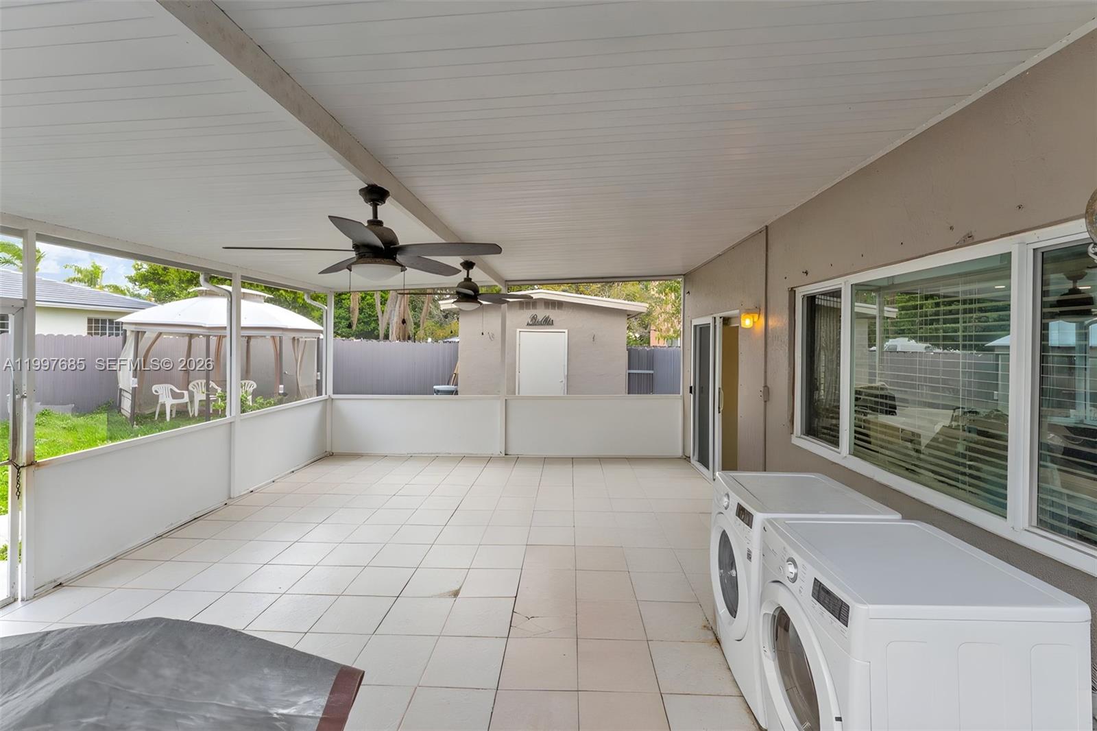 WEITZER SERENA LAKES ESTAT - Residential