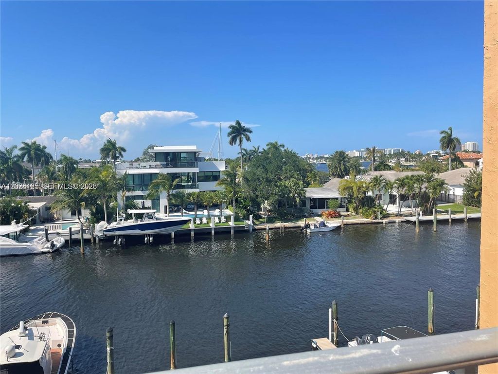 Photo of 1777 SE 15th St #415, Fort Lauderdale, FL 33316 (MLS # A12028125)