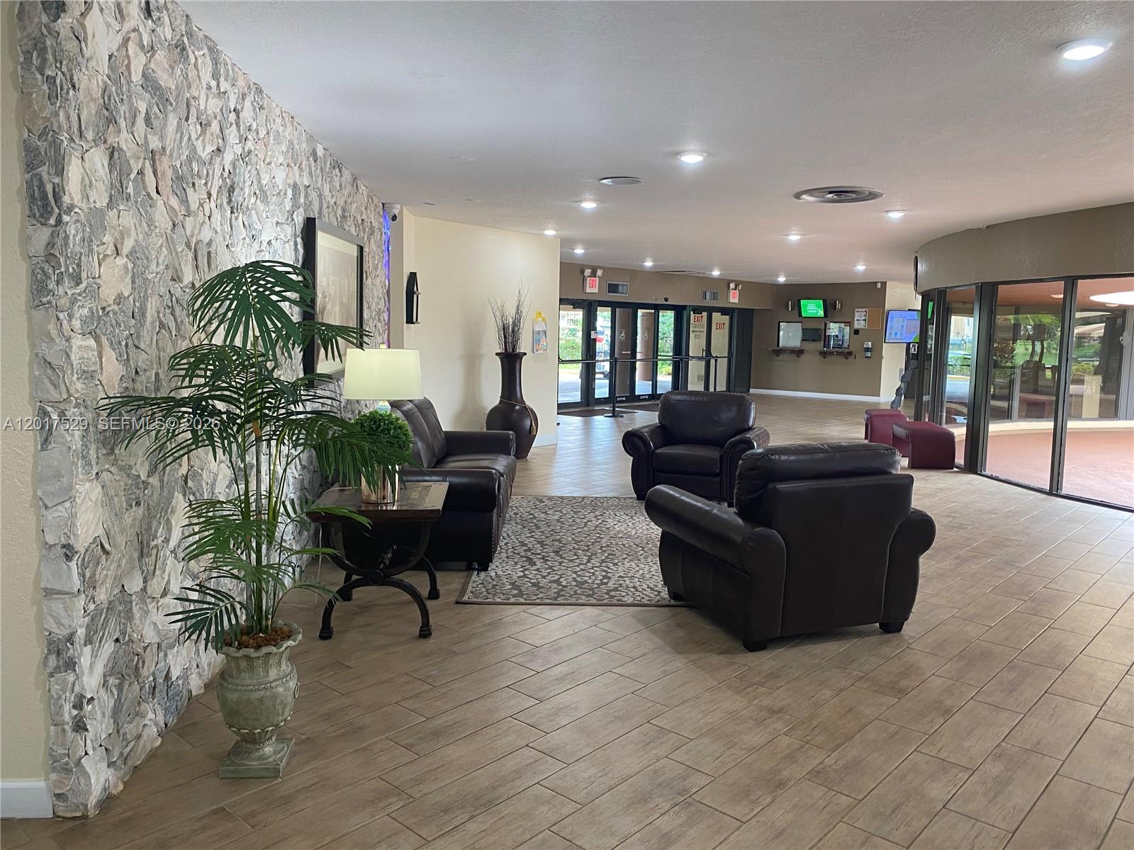 SUNRISE LAKES 90 CONDO - Residential