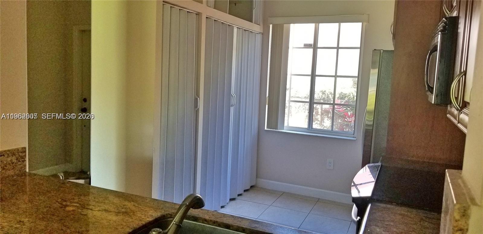 HAMPTON PLACE CONDO - Residential