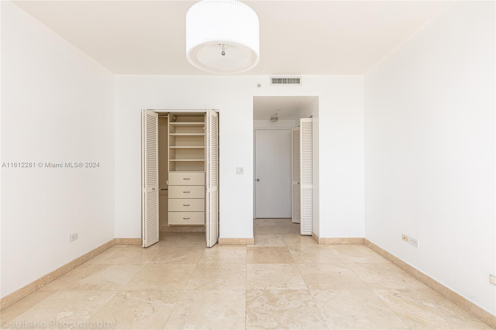 THREE TEQUESTA POINT COND - Residential