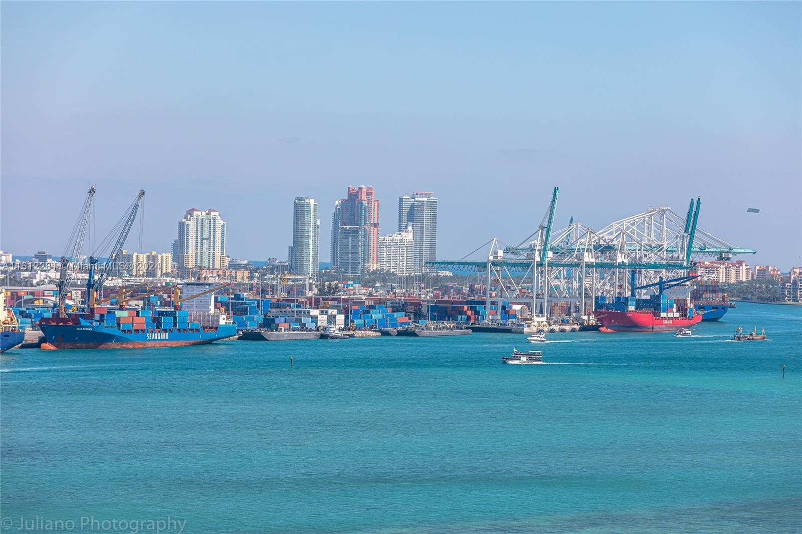 THREE TEQUESTA POINT COND - Residential