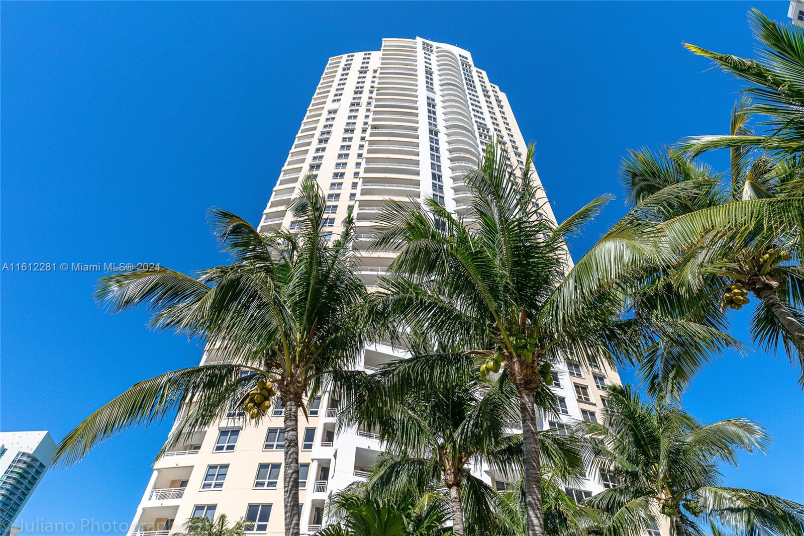THREE TEQUESTA POINT COND - Residential