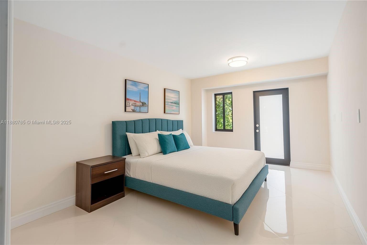 VENETIAN SEC KEYSTONE POI - Residential