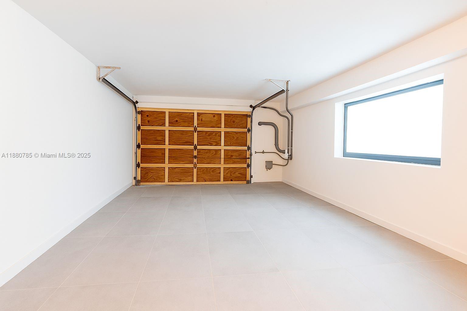 VENETIAN SEC KEYSTONE POI - Residential