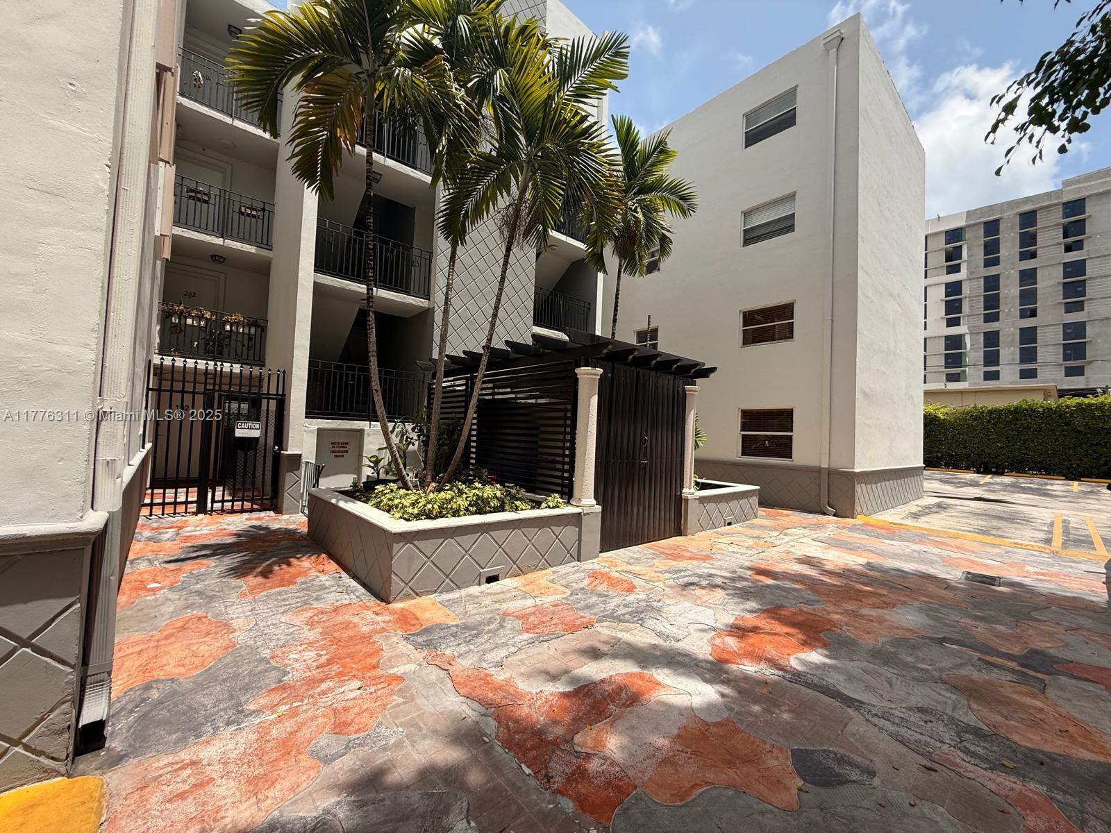Rental Property at 444 Sw 4th St 302, Miami, Broward County, Florida - Bedrooms: 1 
Bathrooms: 1  - $1,950 MO.