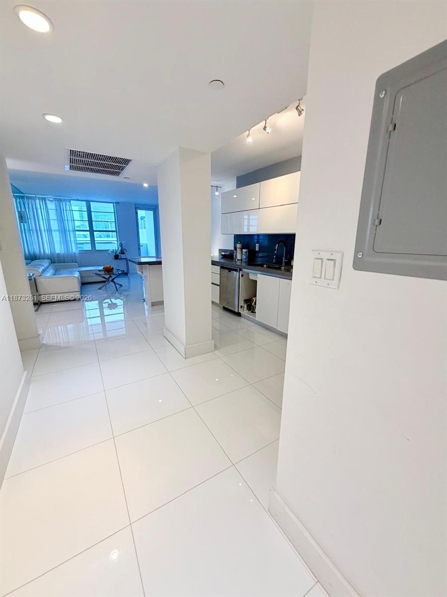 100 Lincoln Rd 1504