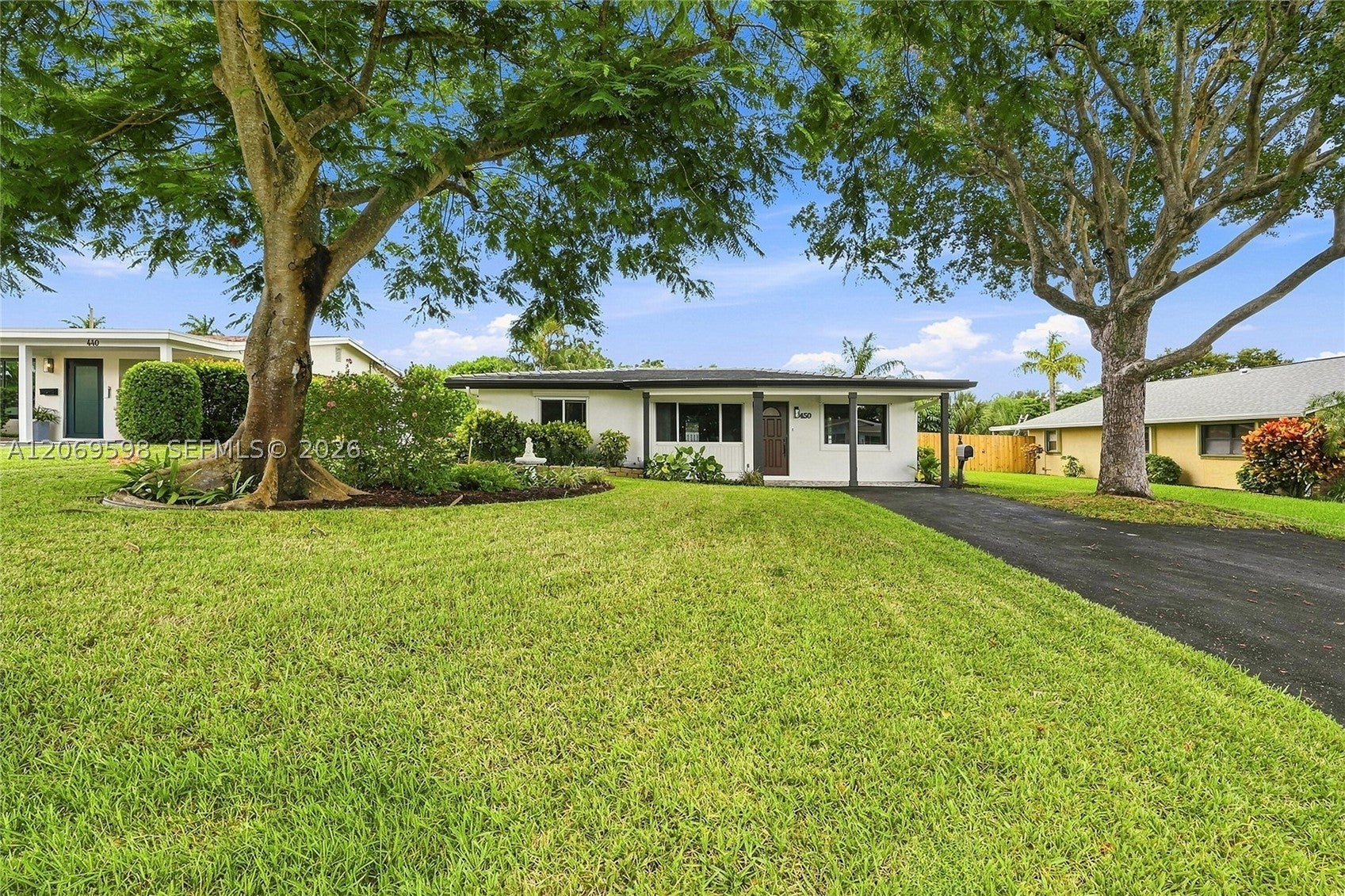 450 SW 1st St, Boca Raton FL 33432