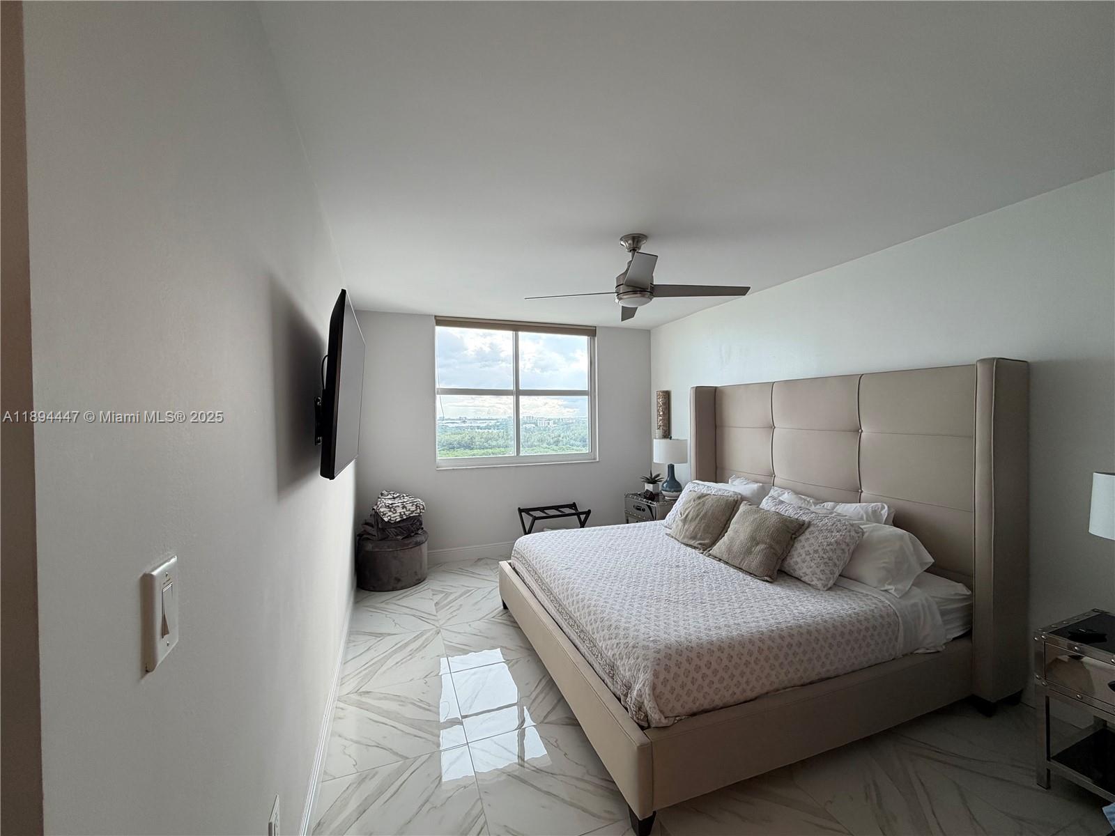 ARLEN HOUSE CONDO - Residential