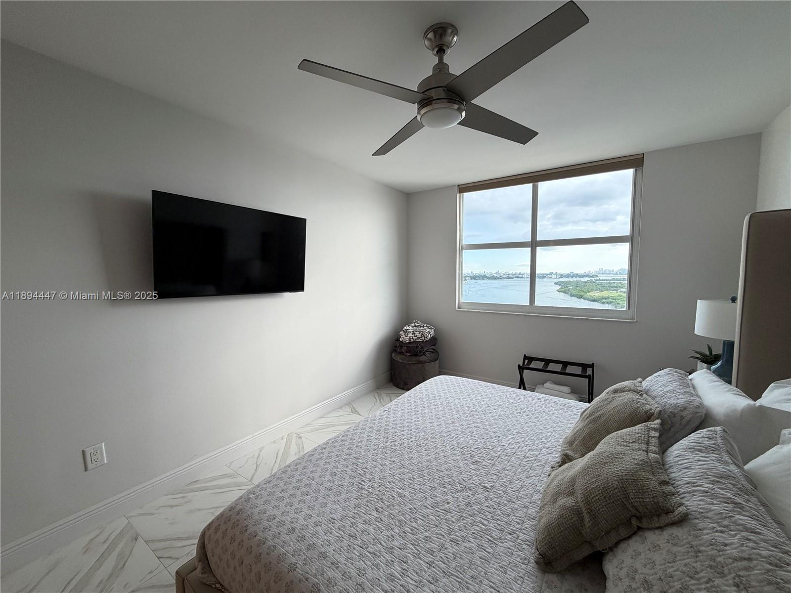 ARLEN HOUSE CONDO - Residential