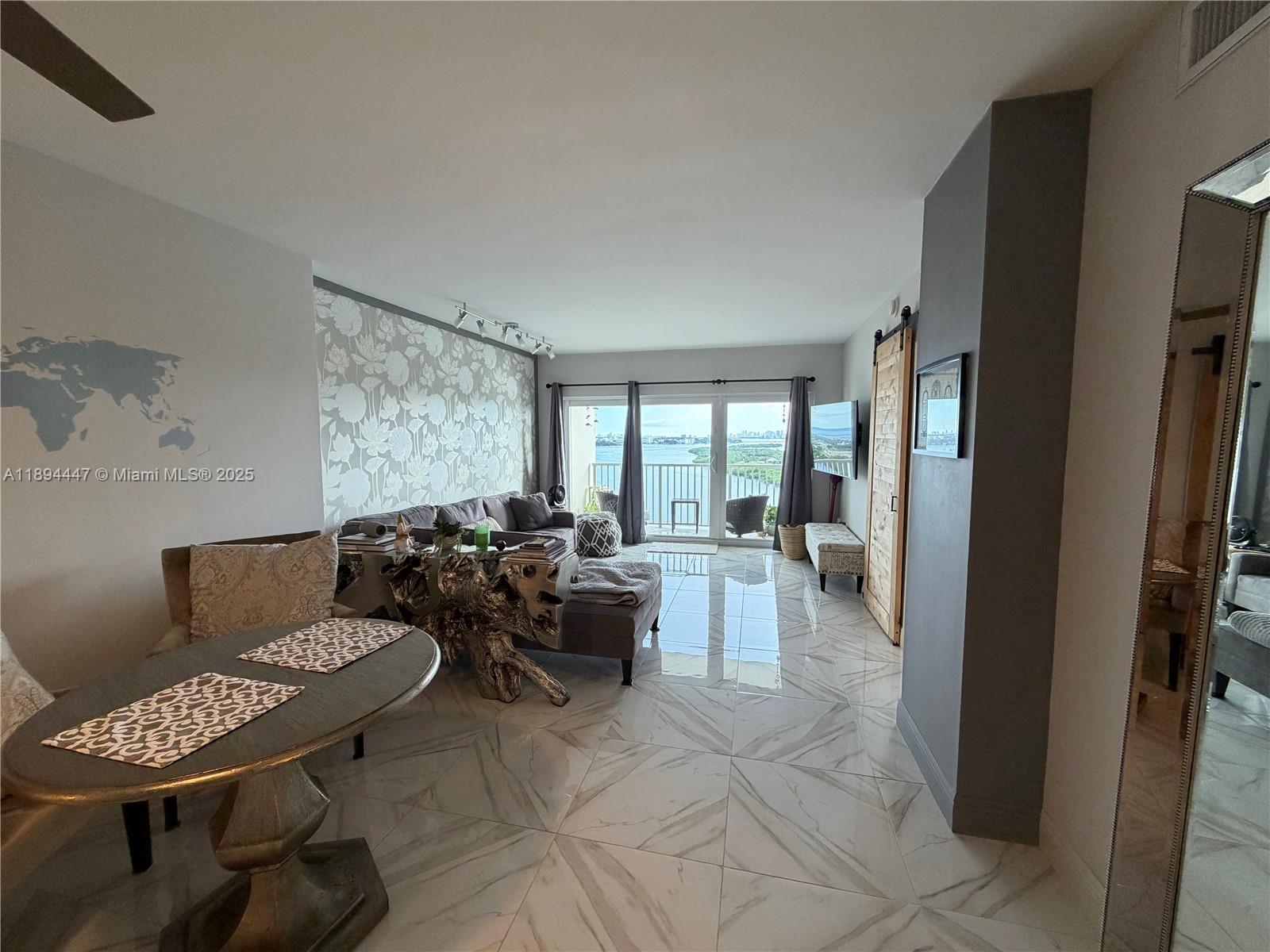 ARLEN HOUSE CONDO - Residential