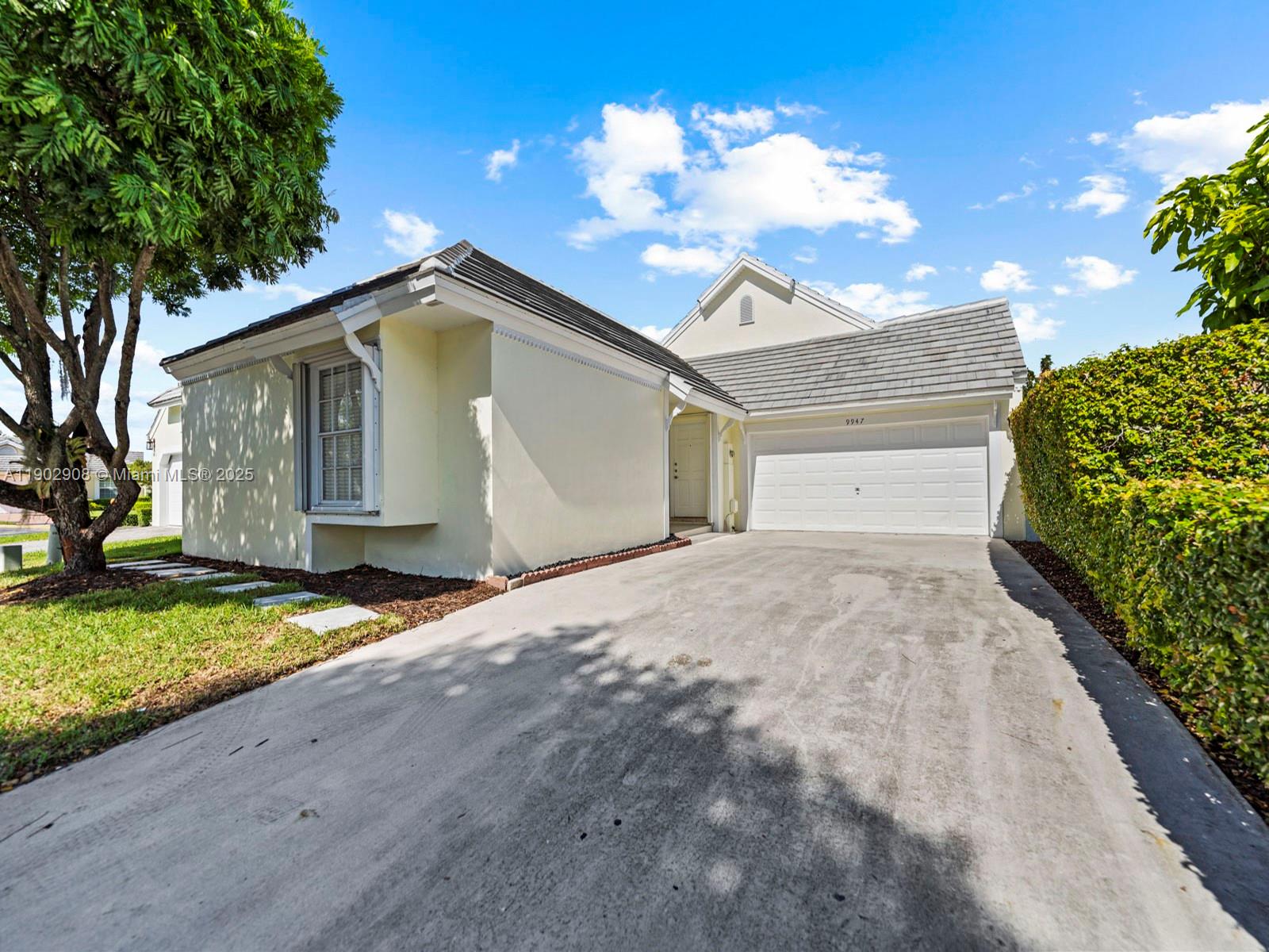 1ST ADDN TO DORAL WOODS - Residential Lease