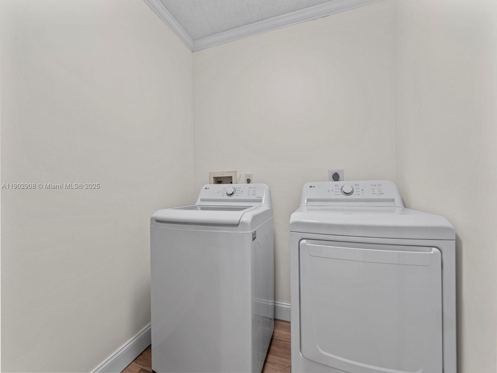 1ST ADDN TO DORAL WOODS - Residential Lease