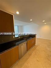 1060 BRICKELL CONDOUNIT - Residential
