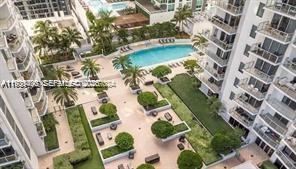1060 BRICKELL CONDOUNIT - Residential