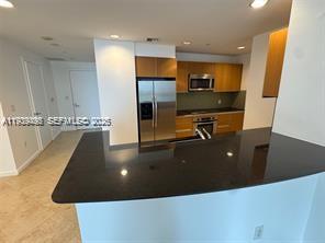 1060 BRICKELL CONDOUNIT - Residential