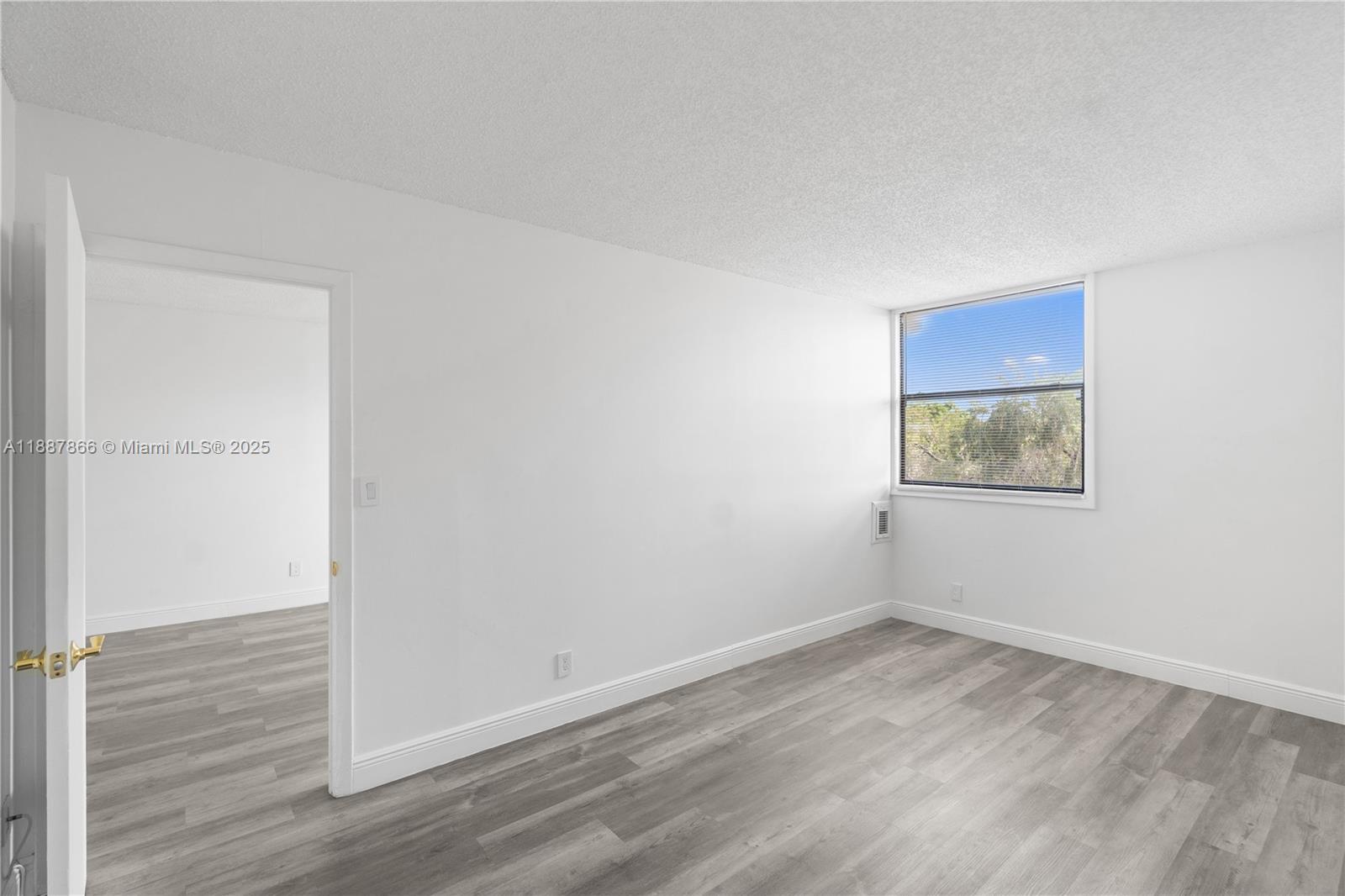 CORAL SPRINGS TOWER CLUB - Residential