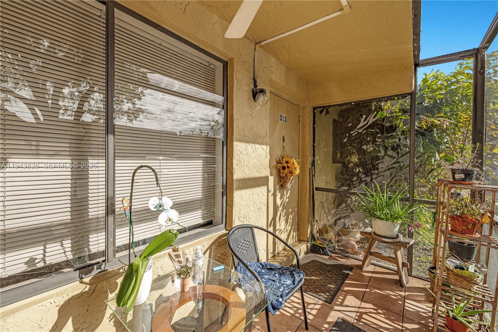 VILLAGE TOWNHOUSE-POMPANO - Residential