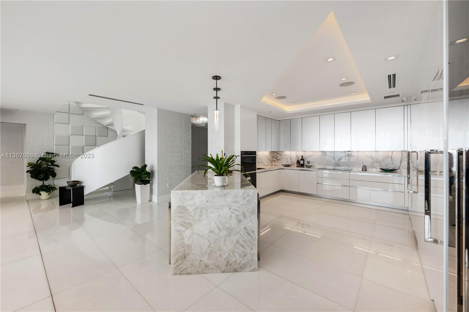 Photo 12 of 66 of 330 Sunny Isles Blvd 5-TS02 condo