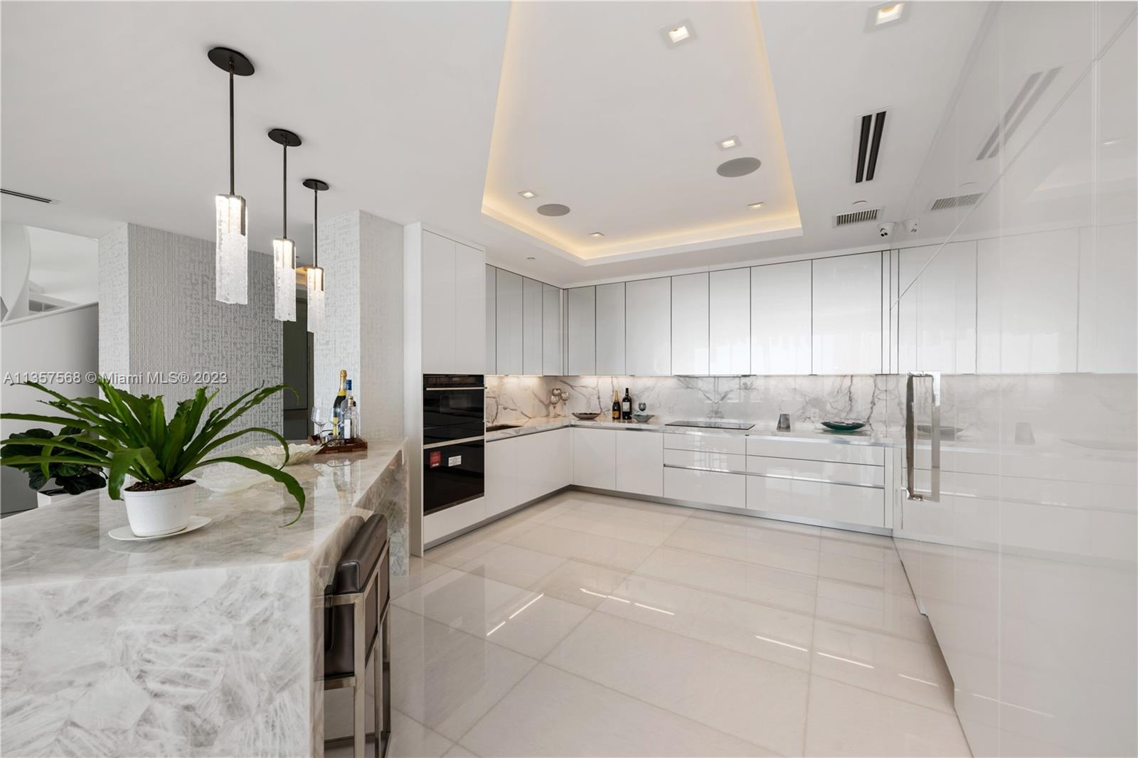 Photo 10 of 66 of 330 Sunny Isles Blvd 5-TS02 condo