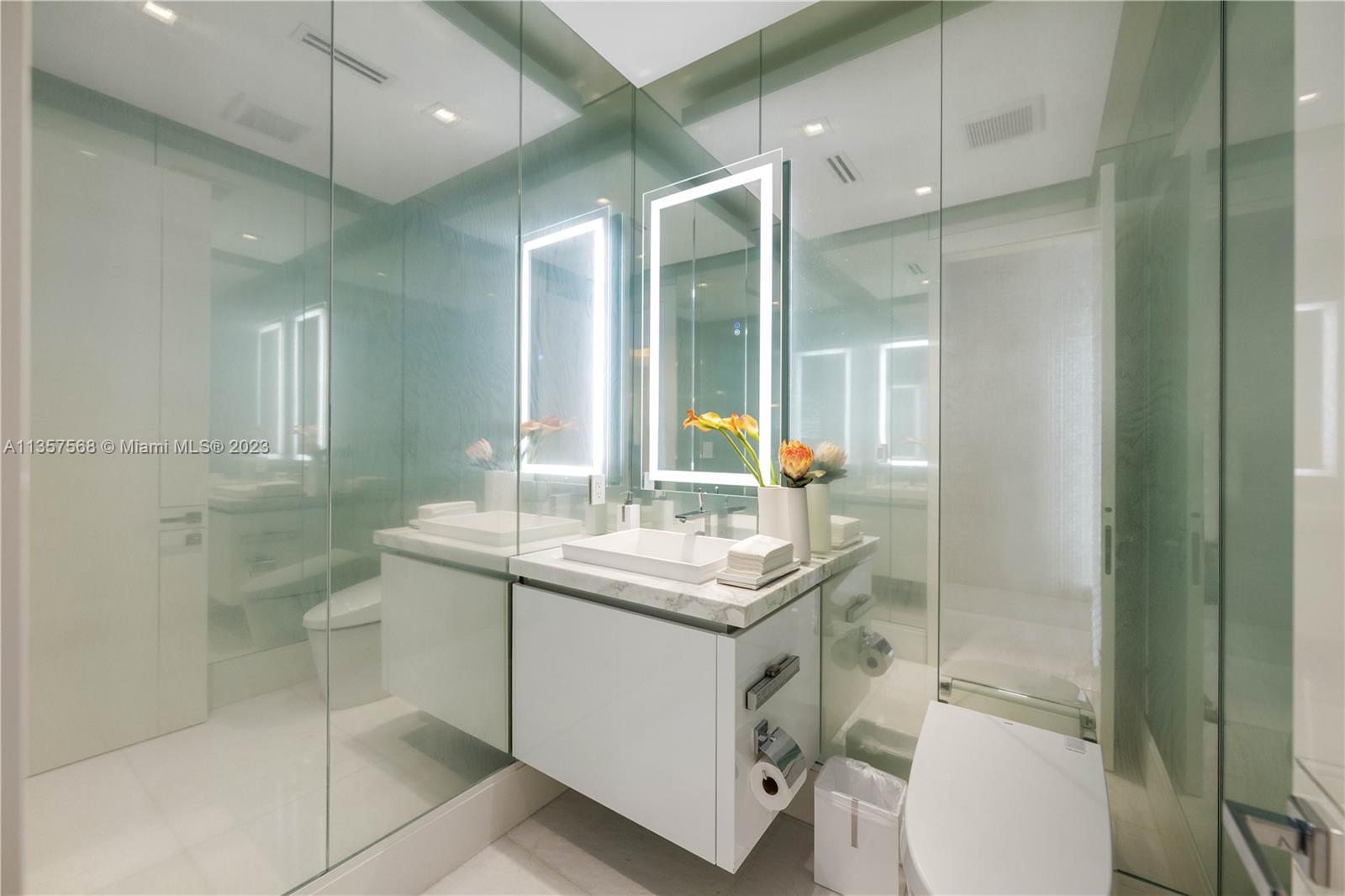 Photo 32 of 66 of 330 Sunny Isles Blvd 5-TS02 condo