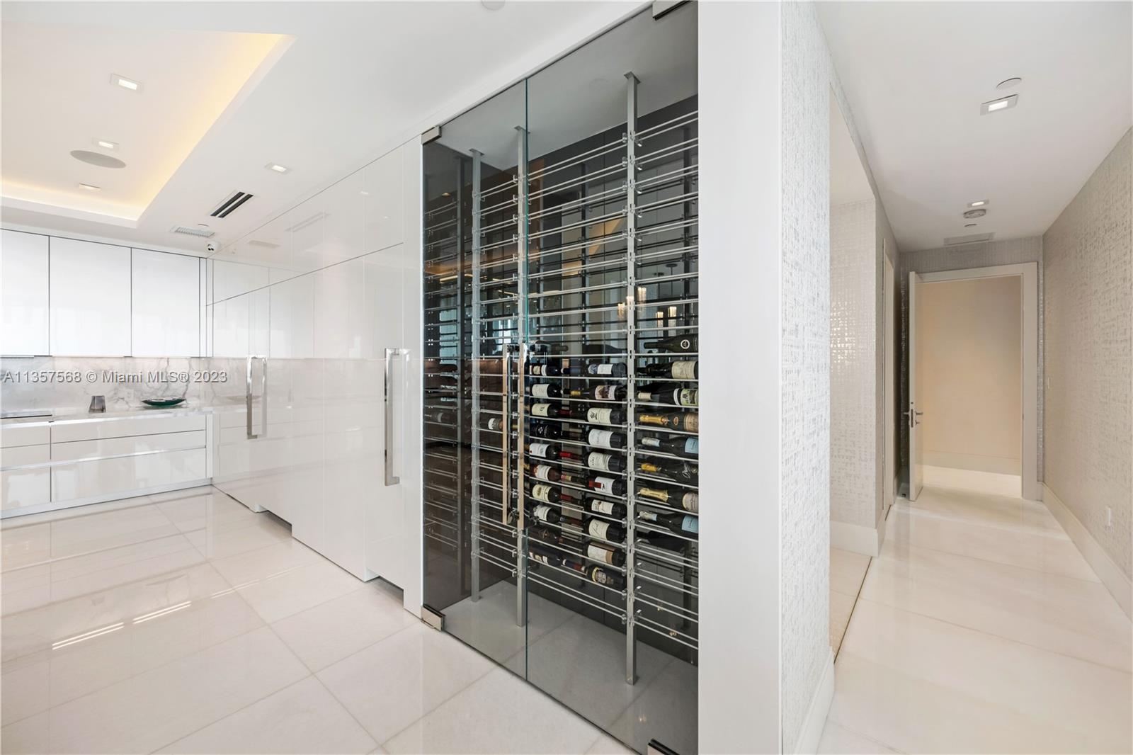 Photo 16 of 66 of 330 Sunny Isles Blvd 5-TS02 condo