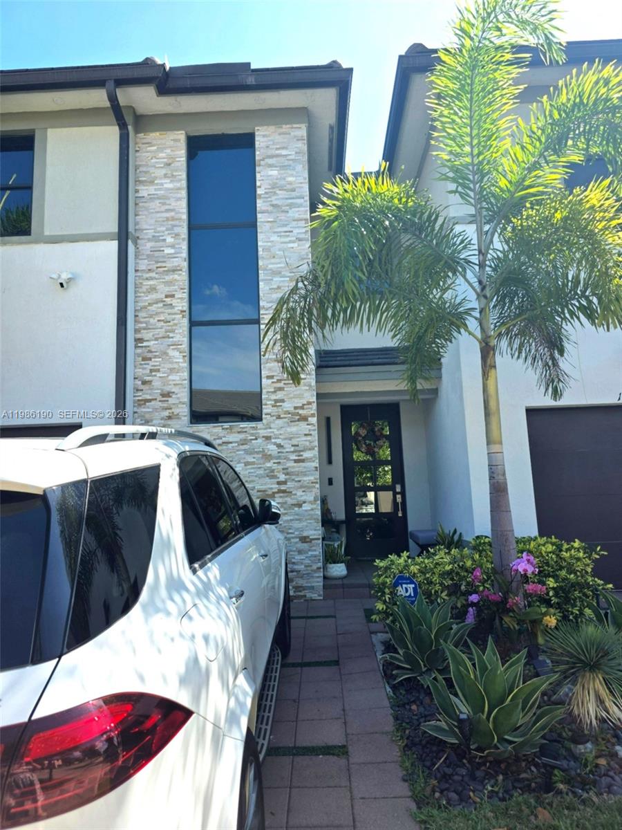 DUNNWOODY LAKE - Residential Lease