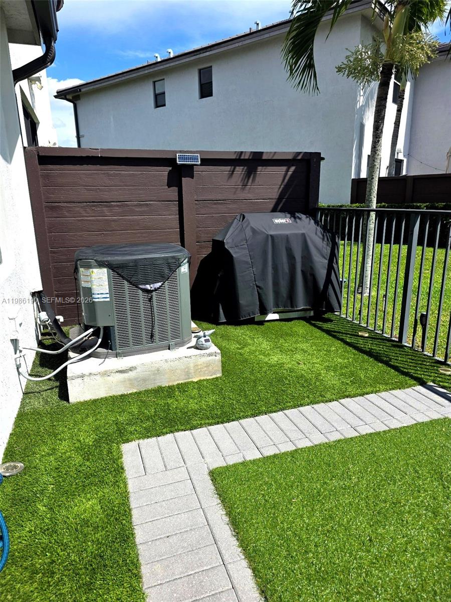 DUNNWOODY LAKE - Residential Lease