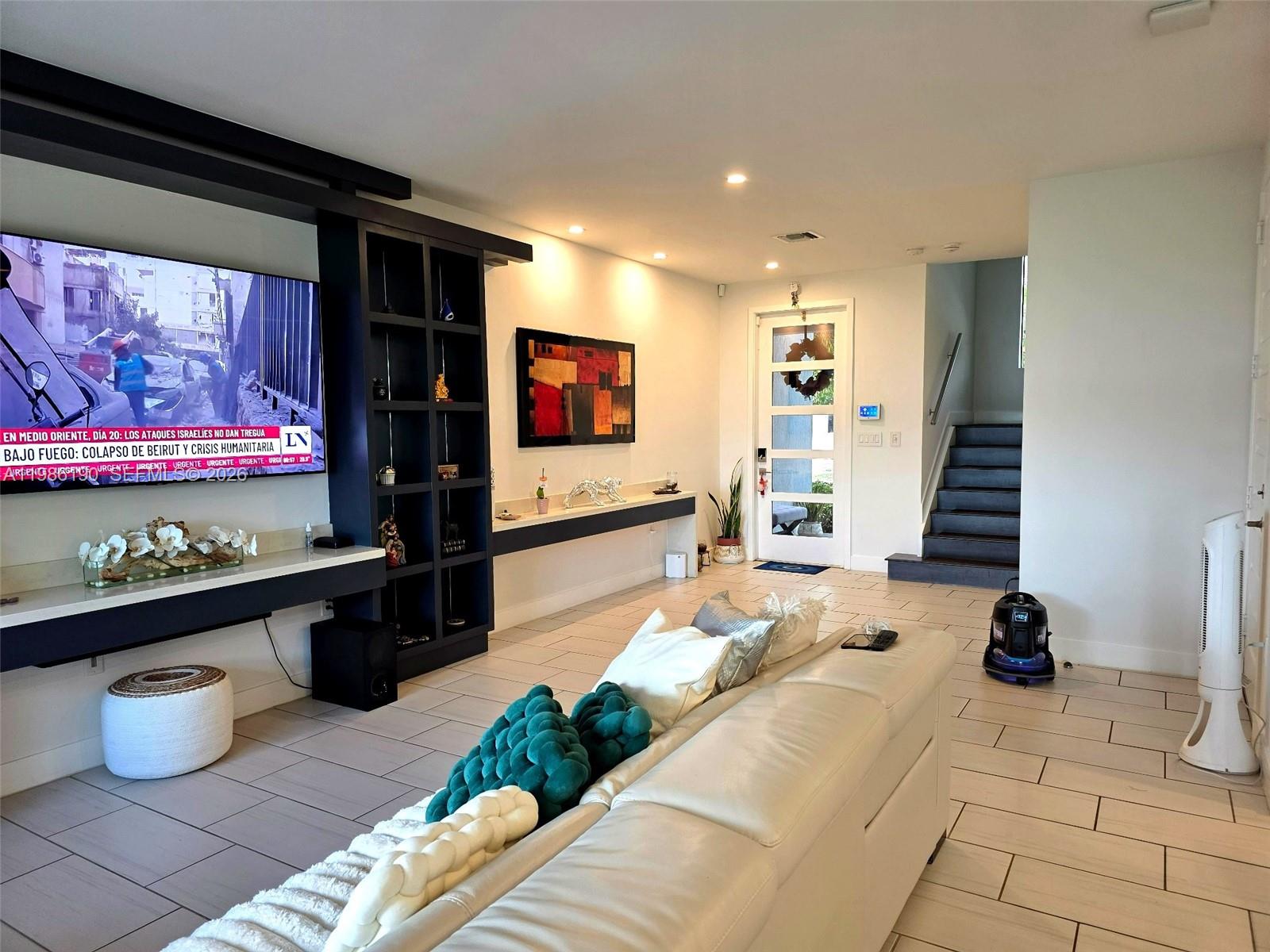 DUNNWOODY LAKE - Residential Lease