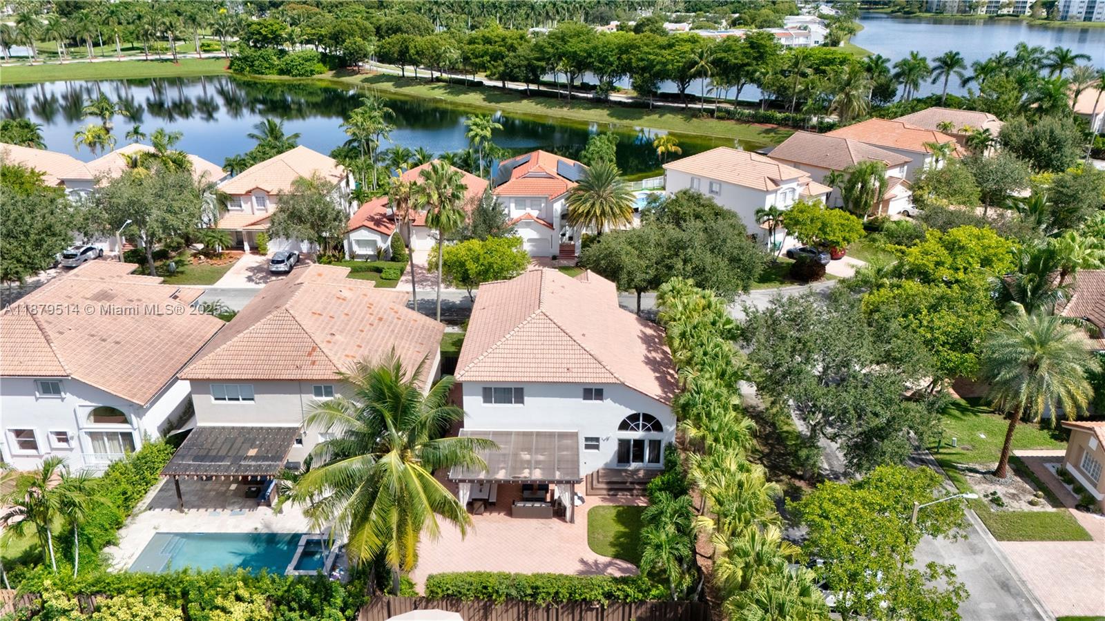 DORAL ISLES-ANTILLES - Residential