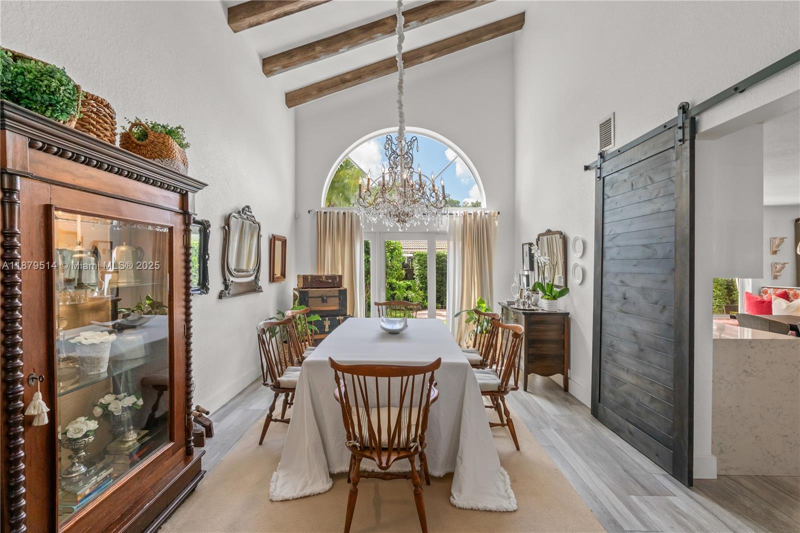 DORAL ISLES-ANTILLES - Residential