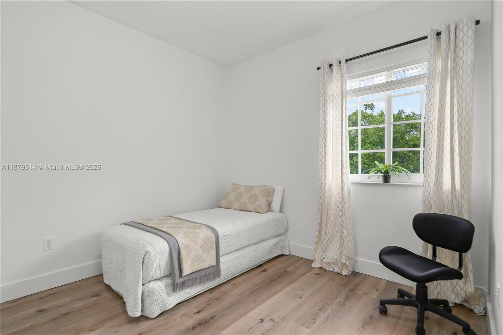 DORAL ISLES-ANTILLES - Residential